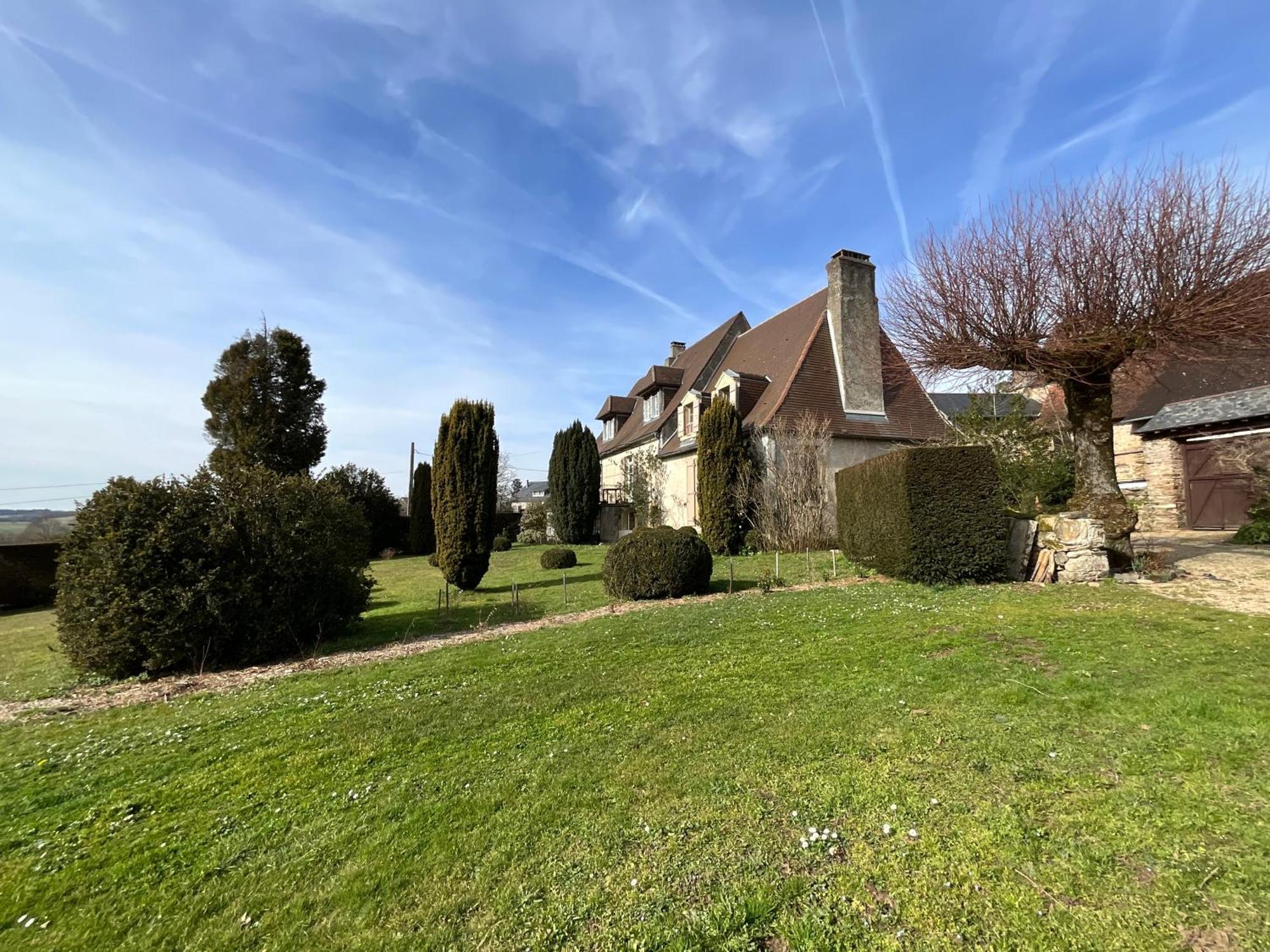 Maison De La Source Genis Exterior photo