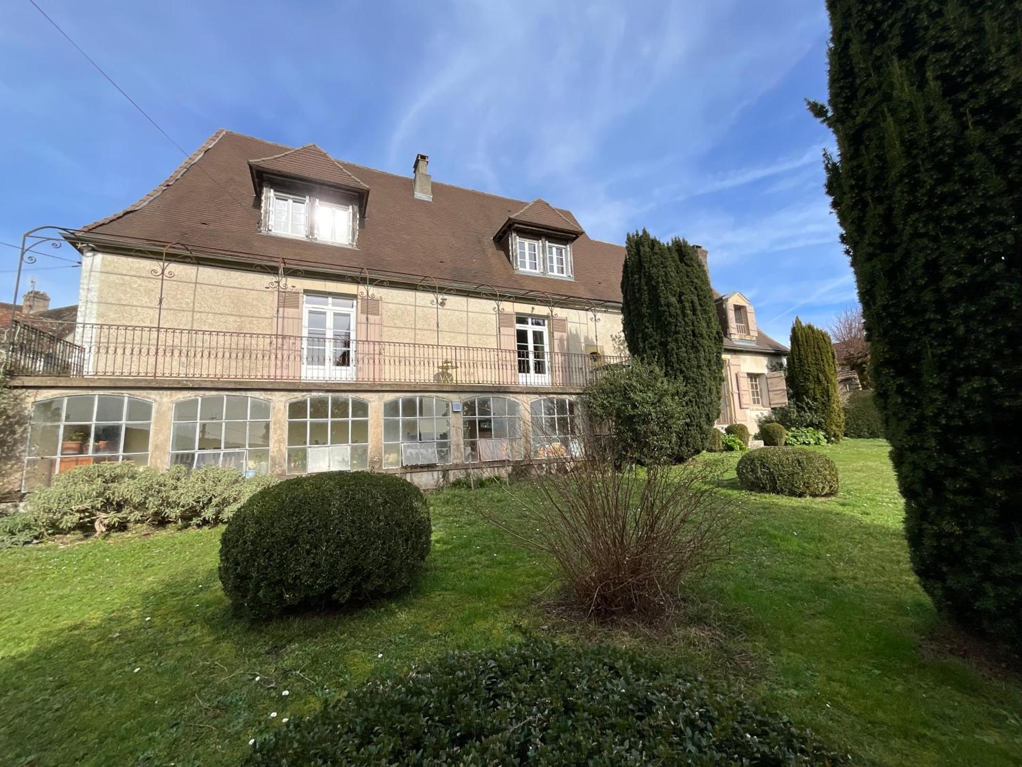 Maison De La Source Genis Exterior photo
